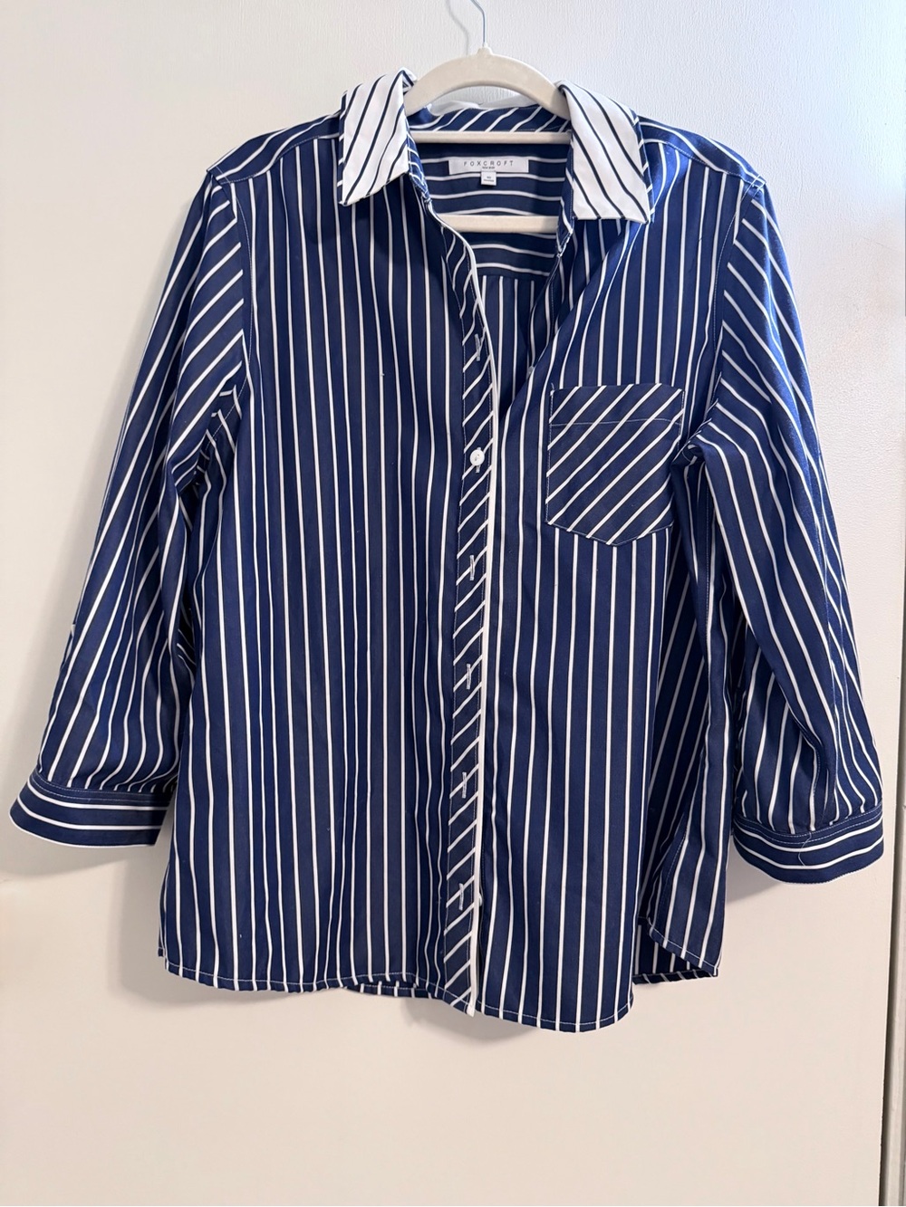 Foxcroft Non-Iron Striped Cotton Button Up Shirt Blue White Size 10 Shaped